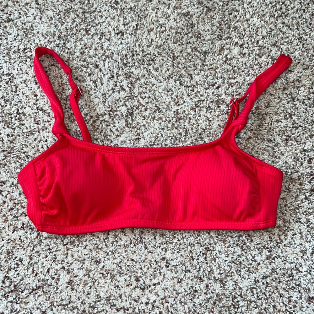 Ribbed bikini top